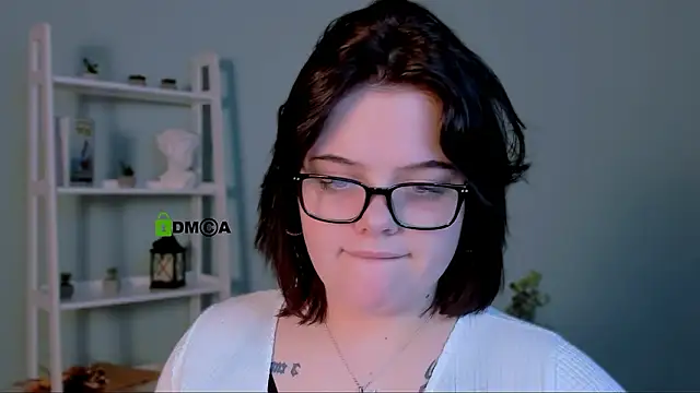 lika pop online show from February 1, 7:45 pm