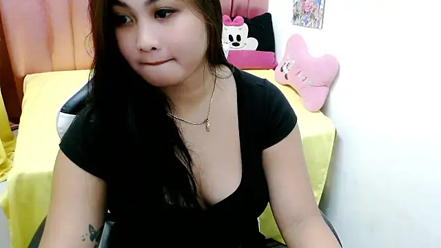 cuteychub online show from November 25, 12:38 pm