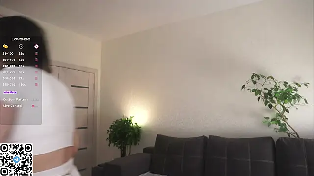 Snapshot of RoxannaCarver chatting on February 14, 9:06 am RoxannaCarver online show from February 14, 9:06 am