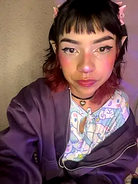 Snapshot of Lily_Sex chatting on November 25, 3:06 am Lily Sex online show from November 25, 3:06 am