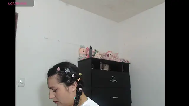 Snapshot of Salma_G1 chatting on April 18, 2:54 pm Salma G1 online show from April 18, 2:54 pm