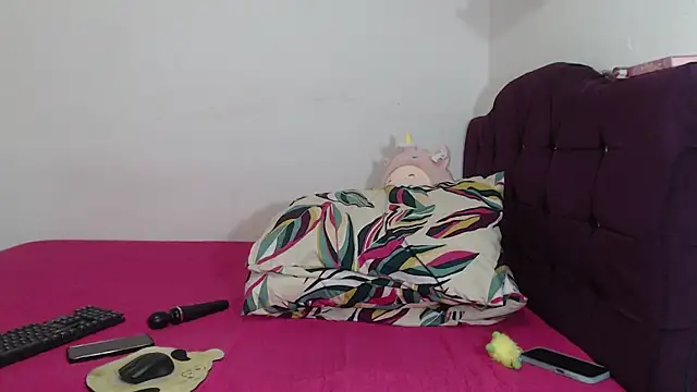 Snapshot of Salma_G1 chatting on July 13, 2:53 pm Salma G1 online show from July 13, 2:53 pm