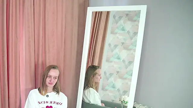 Snapshot of MozellaHorth chatting on November 20, 3:50 am MozellaHorth online show from November 20, 3:50 am