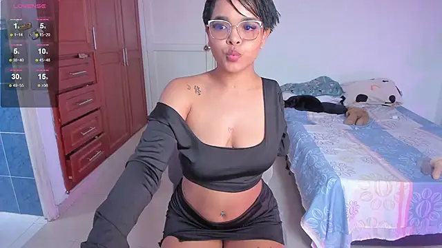 Tatiana-Jaaramillo online show from April 17, 2:42 pm