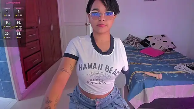 Snapshot of Tatiana-Jaaramillo chatting on April 19, 1:21 pm Tatiana-Jaaramillo online show from April 19, 1:21 pm