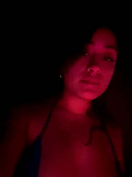 Felinamiau online show from December 1, 8:03 pm