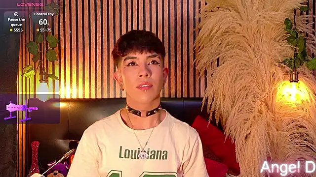 Angeldust19 online show from March 21, 3:11 am