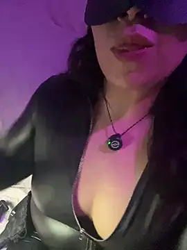 Snapshot of Zaphiro007 chatting on May 29, 3:59 am Zaphiro007 online show from May 29, 3:59 am