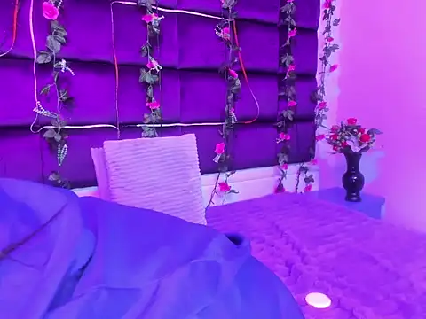  Ivy Luna online show from March 29, 5:02 pm