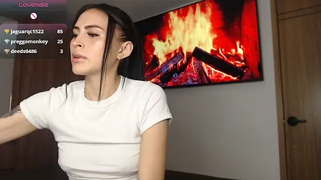 Linda  fiore online show from April 19, 7:07 am