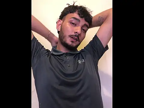 Snapshot of Brunicci chatting on January 19, 7:23 am Brunicci online show from January 19, 7:23 am