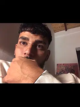 Snapshot of Brunicci chatting on February 14, 9:06 am Brunicci online show from February 14, 9:06 am