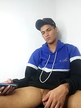 Luigi cumming1 online show from November 23, 5:29 am