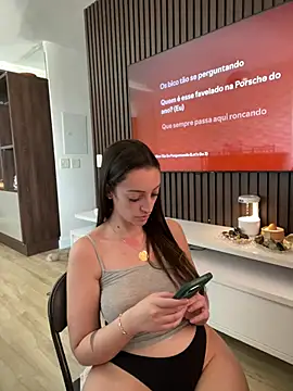 BelleRune online show from December 9, 4:37 pm