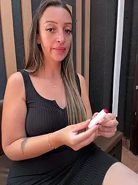 BelleRune online show from March 29, 1:22 pm