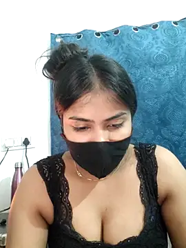 Snapshot of Red_Love_1 chatting on February 5, 6:12 pm Red Love 1 online show from February 5, 6:12 pm