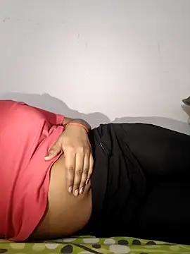 Snapshot of Red_Love_1 chatting on March 14, 2:39 am Red Love 1 online show from March 14, 2:39 am