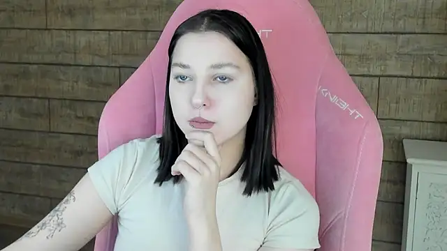 TinnaBurton online show from February 7, 4:43 pm