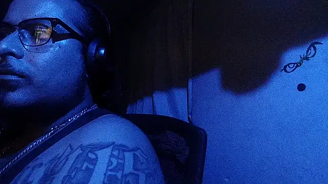 licknitright666 online show from November 14, 10:03 am