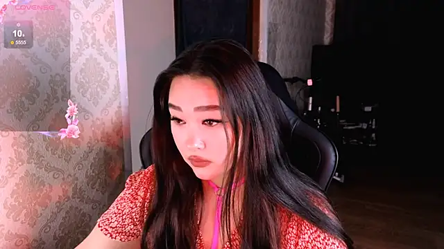 Emma Uilson online show from December 17, 2:06 am