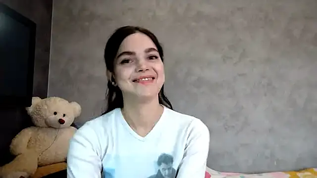 LillyWesthouse online show from November 18, 9:14 am