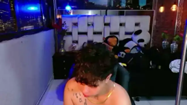 Snapshot of lunabustygirl chatting on January 13, 11:15 am lunabustygirl online show from January 13, 11:15 am