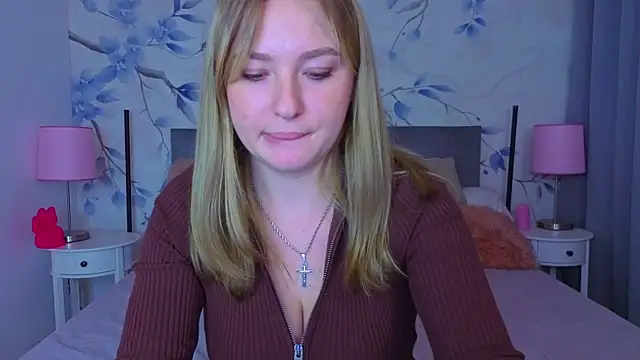 Sweetie kitty1 online show from November 14, 2:49 pm