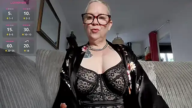 missyb x online show from December 22, 10:12 am