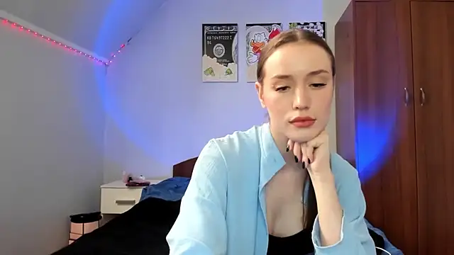 tinyglow online show from January 7, 7:00 am