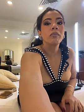 Snapshot of IvannaClaire chatting on December 5, 12:36 pm IvannaClaire online show from December 5, 12:36 pm