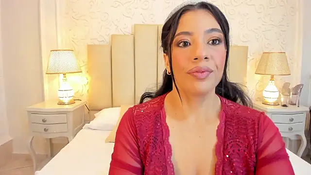 Snapshot of IvannaClaire chatting on January 15, 1:05 pm IvannaClaire online show from January 15, 1:05 pm