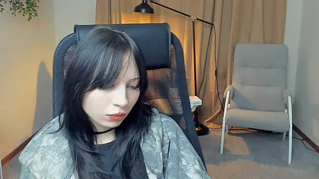 Snapshot of EthelynSeiler chatting on November 18, 3:05 pm EthelynSeiler online show from November 18, 3:05 pm