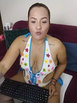 YessikaBaker1  online show from November 28, 1:47 pm