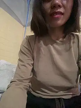 Trangbabylove online show from June 14, 5:20 am