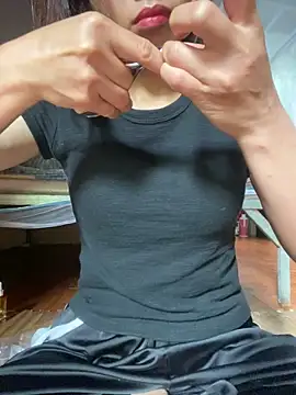 Trangbabylove online show from June 15, 8:05 am