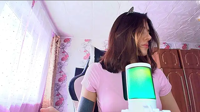 Snapshot of KristinaScott chatting on January 12, 8:30 am KristinaScott online show from January 12, 8:30 am