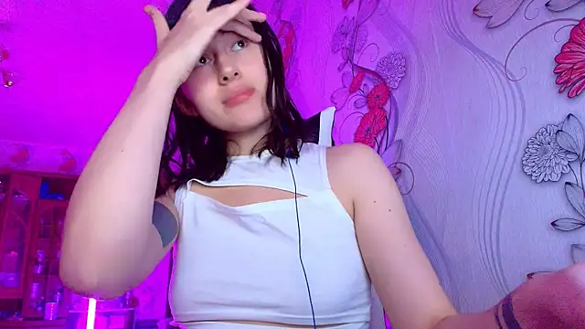 Snapshot of KristinaScott chatting on January 14, 4:23 pm KristinaScott online show from January 14, 4:23 pm