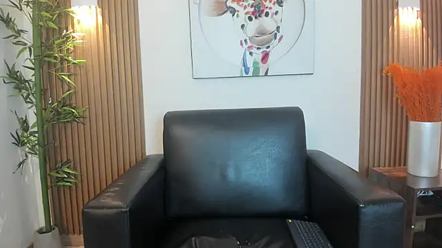 Snapshot of Emily_Frostt chatting on July 15, 12:10 pm Emily Frostt online show from July 15, 12:10 pm