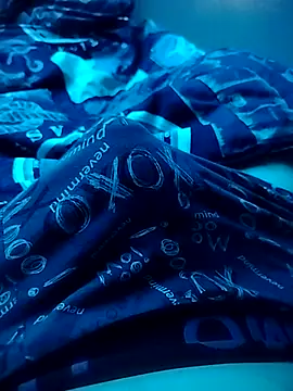 Snapshot of Kkkdkdjdj chatting on November 16, 9:37 am Kkkdkdjdj online show from November 16, 9:37 am