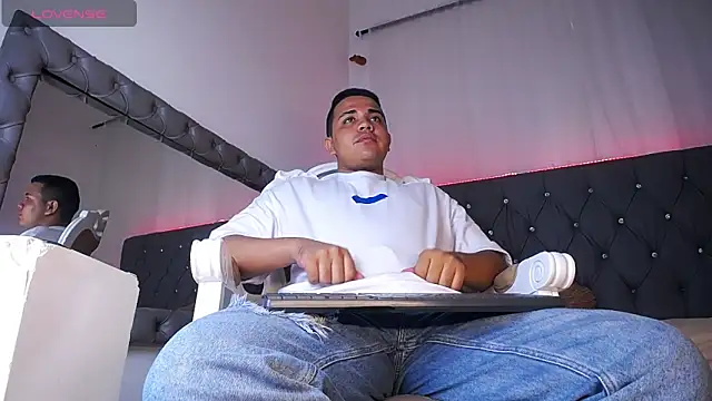 Alex Morgan online show from November 21, 3:05 am