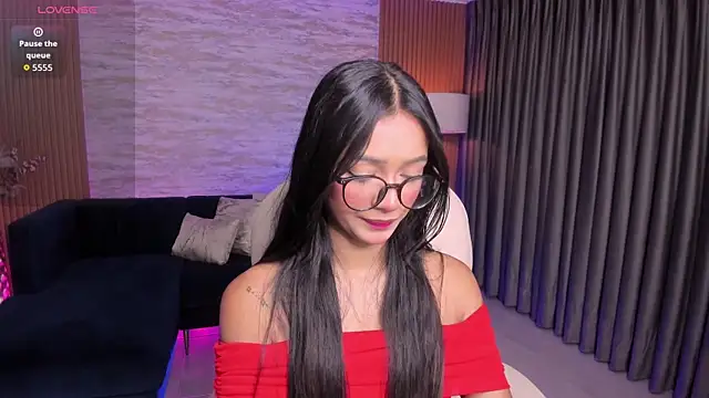 kylie collins online show from April 11, 3:22 am