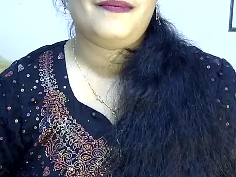 Snapshot of Muskan_Jha chatting on July 7, 12:53 pm Muskan Jha online show from July 7, 12:53 pm