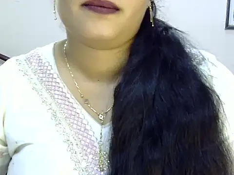 Snapshot of Muskan_Jha chatting on July 13, 12:19 pm Muskan Jha online show from July 13, 12:19 pm