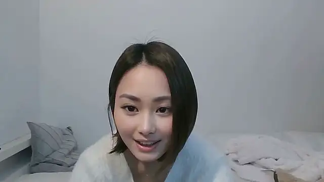 Snapshot of mio-japan chatting on December 23, 8:34 am mio-japan online show from December 23, 8:34 am