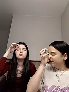 Snapshot of dawnbeforesunset chatting on November 15, 12:45 pm dawnbeforesunset online show from November 15, 12:45 pm