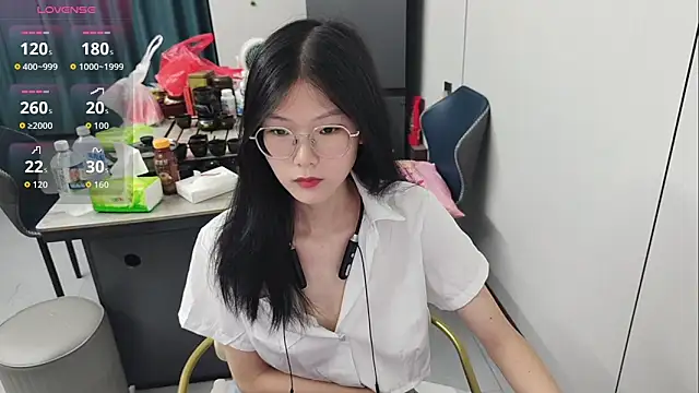 Snapshot of xlin-baby chatting on May 24, 4:23 pm xlin-baby online show from May 24, 4:23 pm
