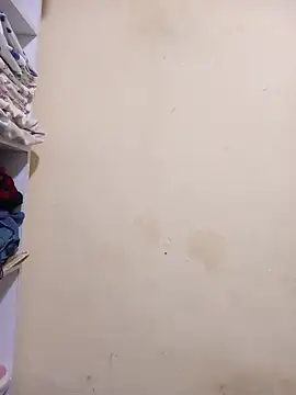 honeypot224 online show from April 17, 4:04 am