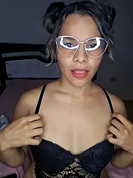 Snapshot of pamela_Tiny chatting on February 21, 2:51 pm pamela Tiny online show from February 21, 2:51 pm