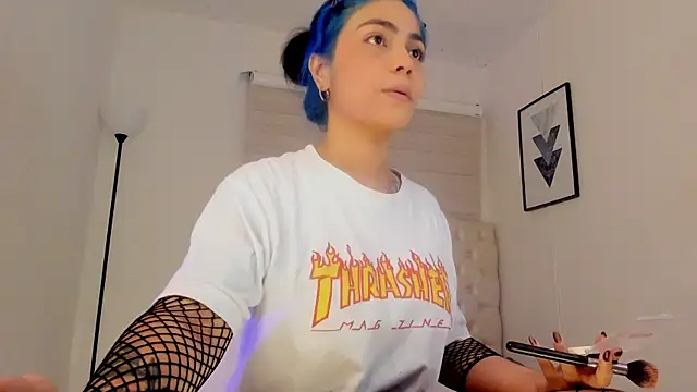 Scarlett whitmore online show from November 20, 4:23 am