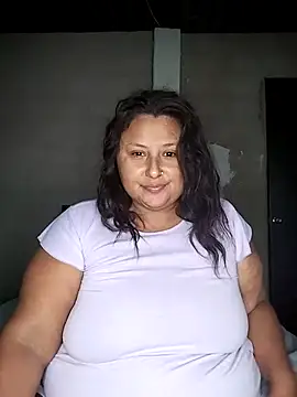 Snapshot of BWW-CINDY11 chatting on February 16, 8:16 pm BWW-CINDY11 online show from February 16, 8:16 pm